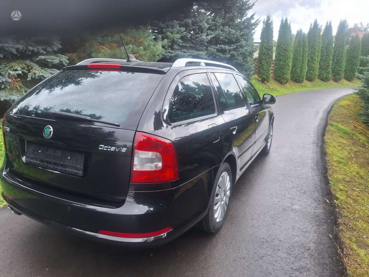 Skoda Octavia 2011 — двигун 1968 cm³, 170 HP (125kW)