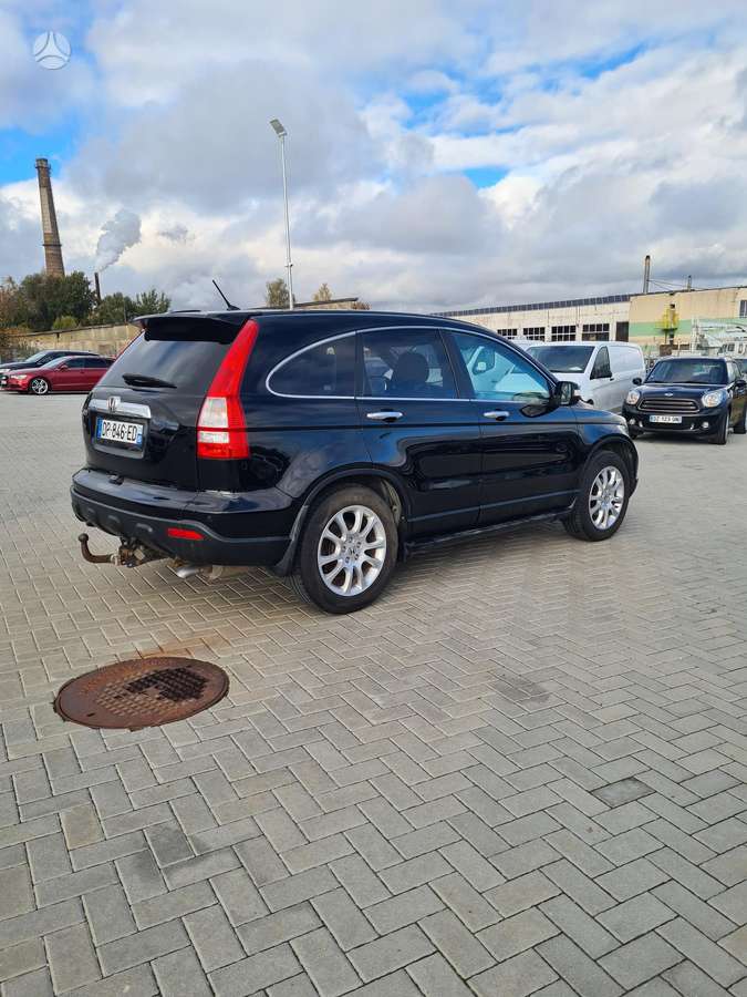 Honda CR-V 2008 — rear view