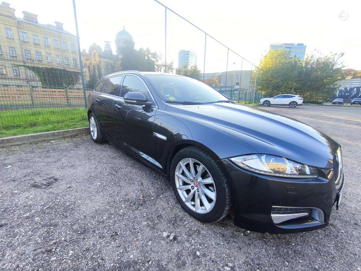 Jaguar XF 2014 — фото 10