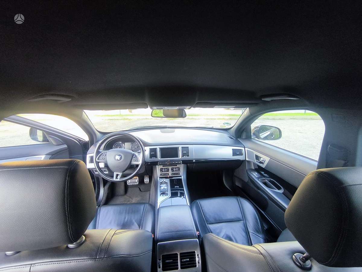 Jaguar XF 2014 — фото 17
