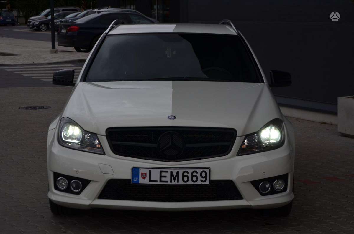 Mercedes-Benz C220 2012 — photo 26
