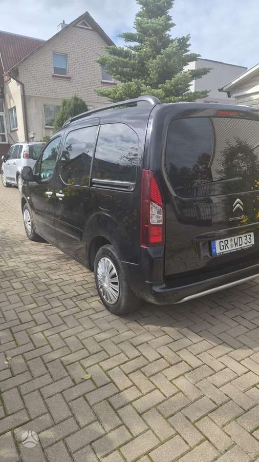 Citroen Berlingo 2015 — engine 1560 cm³, 99 HP (73kW)
