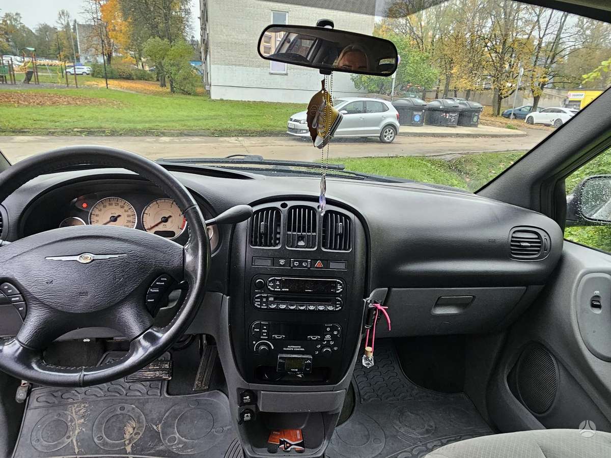 Chrysler Voyager 2008 — photo 6