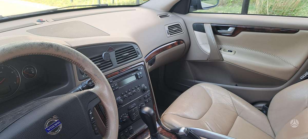 Volvo XC70 2005 — photo 11