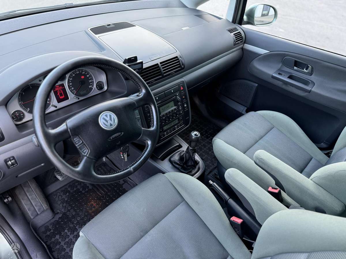 Volkswagen Sharan 2004 — photo 14