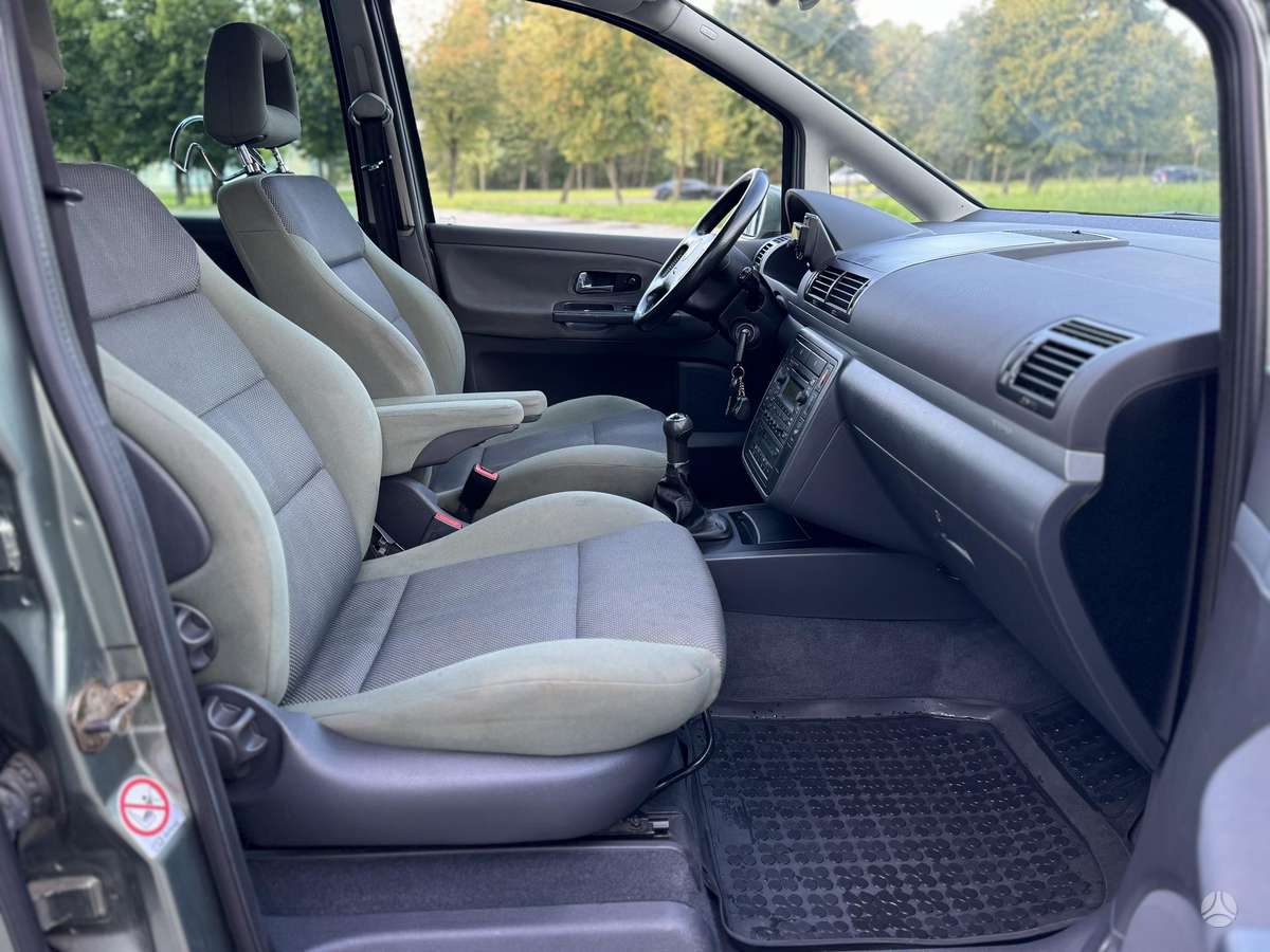 Volkswagen Sharan 2004 — photo 15