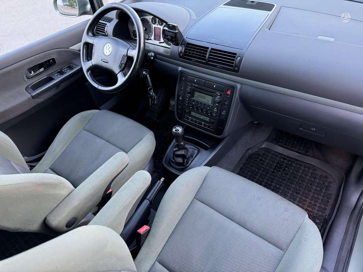 Volkswagen Sharan 2004 — photo 17