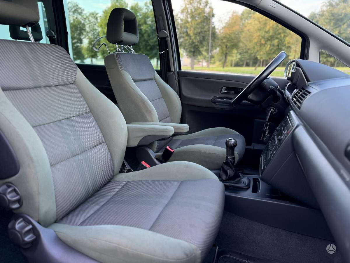 Volkswagen Sharan 2004 — photo 18