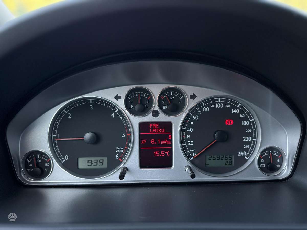 Volkswagen Sharan 2004 — photo 26