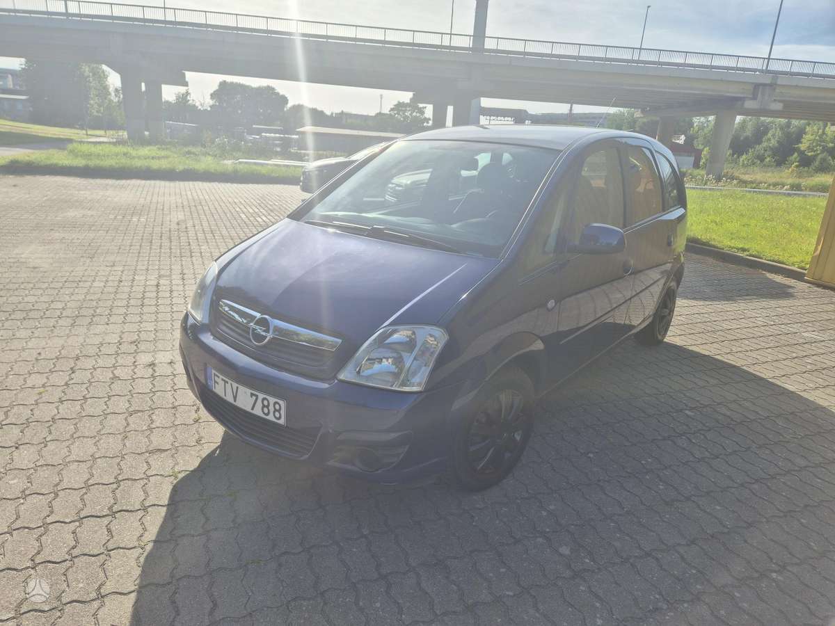 Opel Meriva 2006 — rear view