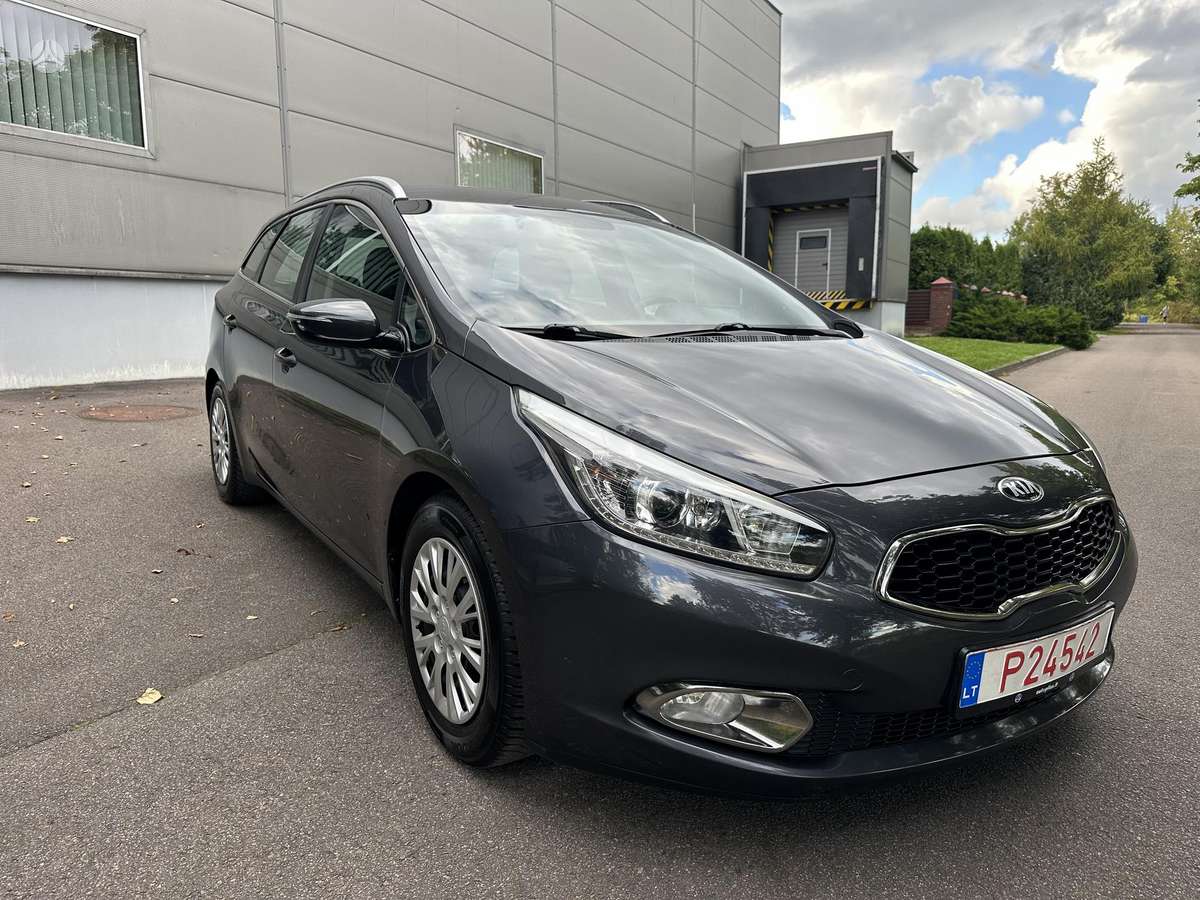 Kia Ceed 2014 — салон