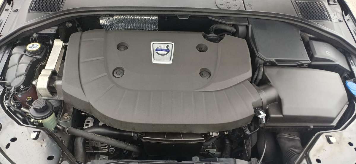 Volvo V70 2013 — photo 14