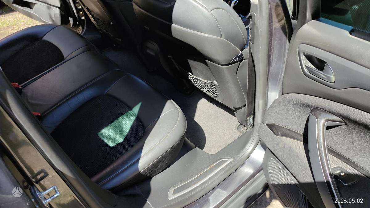 Citroen C5 2011 — photo 10