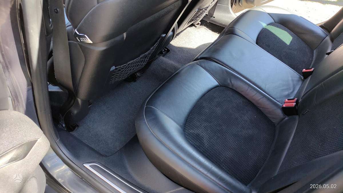 Citroen C5 2011 — photo 9