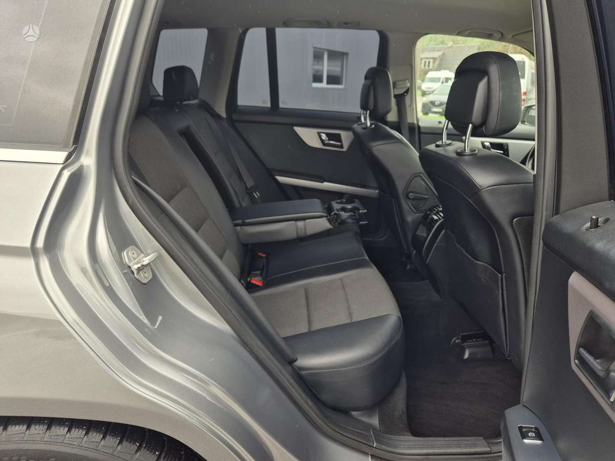 Mercedes-Benz GLK220 2010 — photo 15