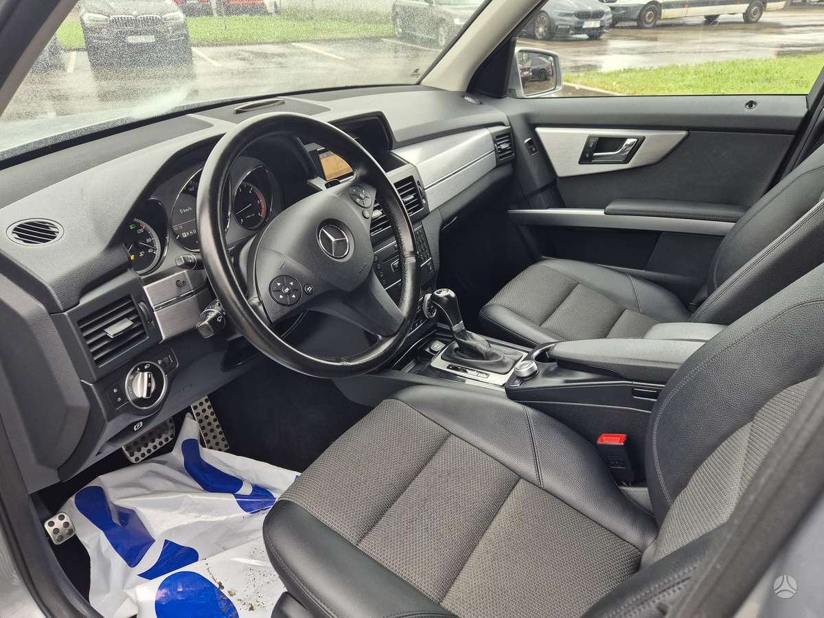 Mercedes-Benz GLK220 2010 — photo 20