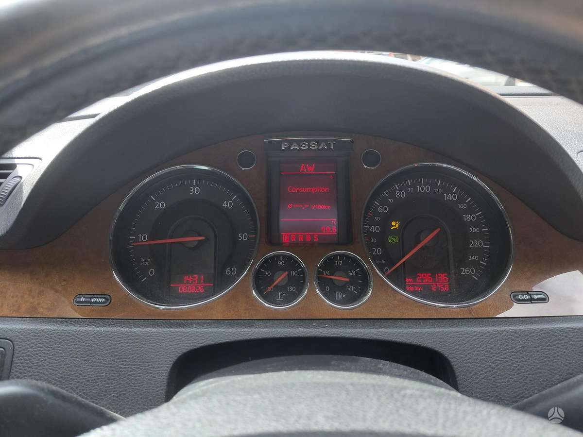 Volkswagen Passat 2006 — photo 12