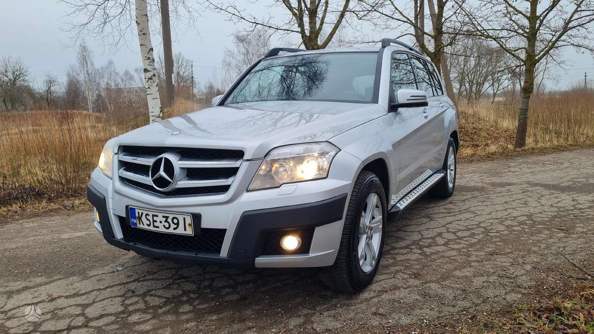 Mercedes-Benz GLK320 2008 — interior