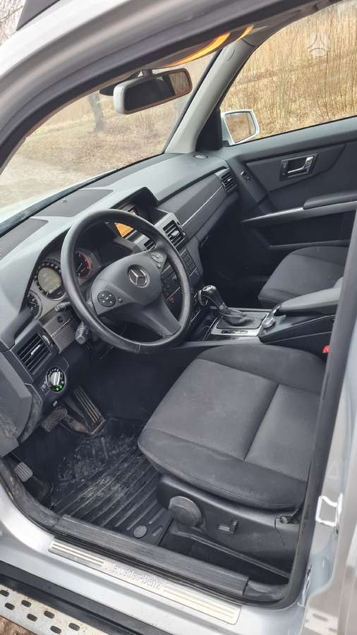 Mercedes-Benz GLK320 2008 — photo 9