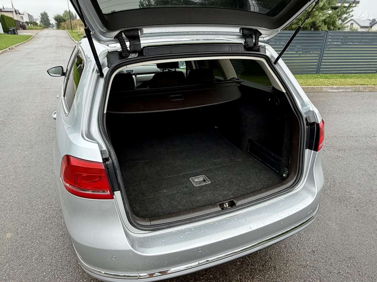 Volkswagen Passat 2011 — photo 9