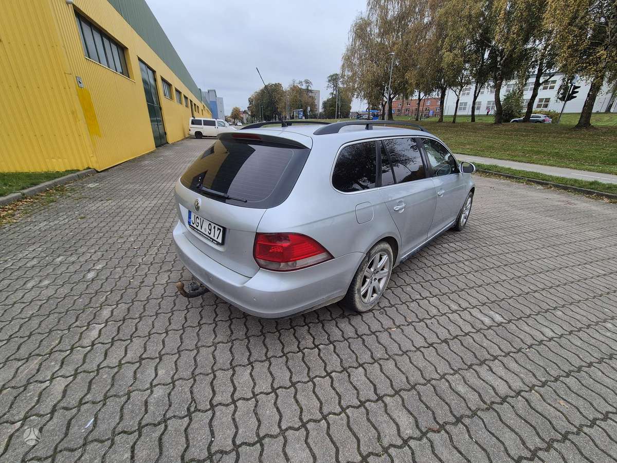Volkswagen Golf 2008 — engine 1900 cm³, 105 HP (77kW)