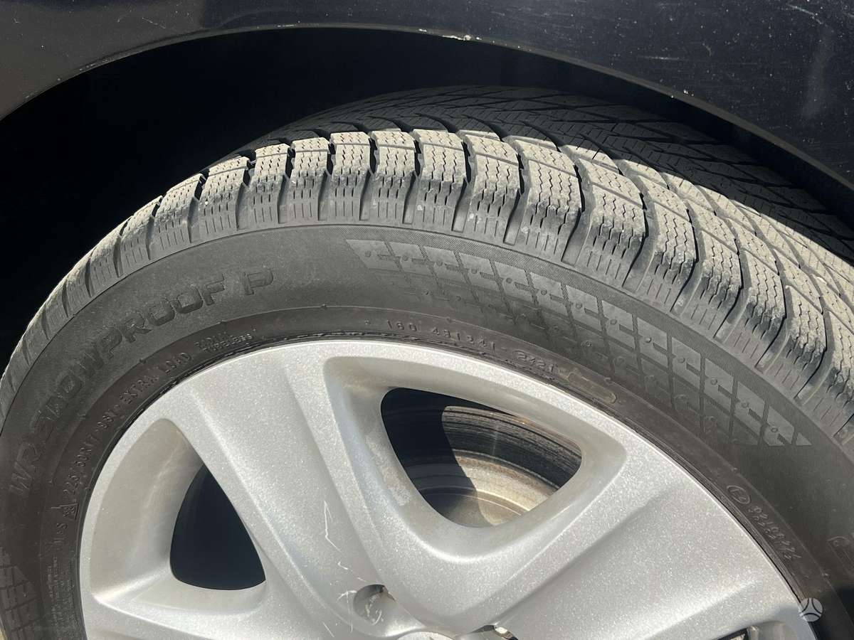 Opel Astra 2011 — photo 13