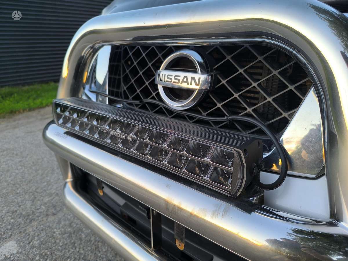Nissan Navara 2011 — photo 19