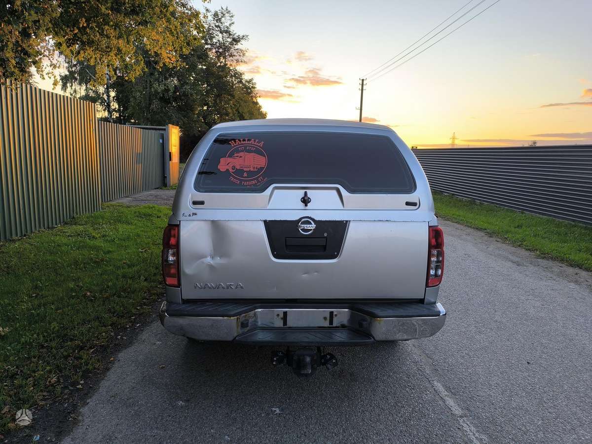 Nissan Navara 2011 — engine 2488 cm³, 190 HP (140kW)