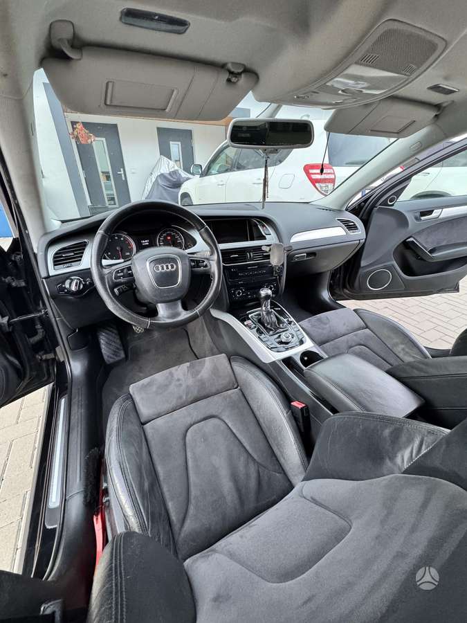 Audi A4 2008 — photo 12