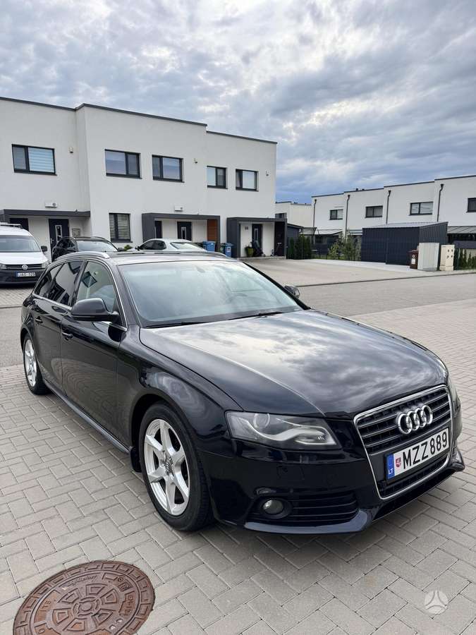 Audi A4 2008 — rear view