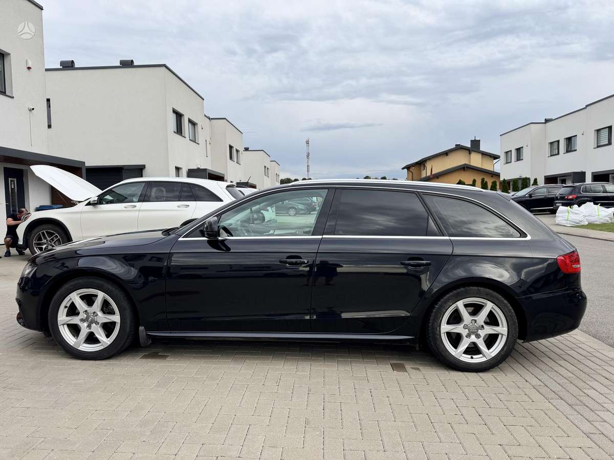 Audi A4 2008 — photo 6