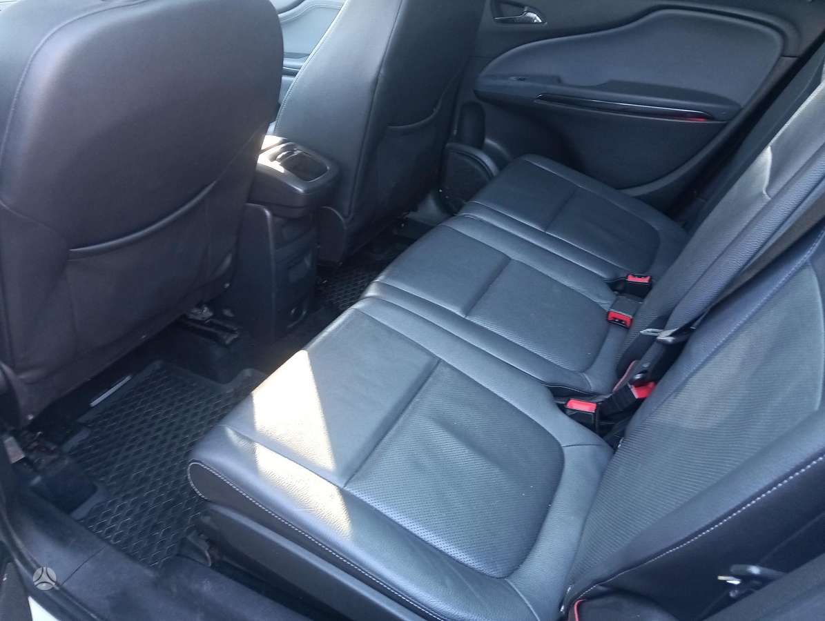Opel Zafira 2013 — photo 7