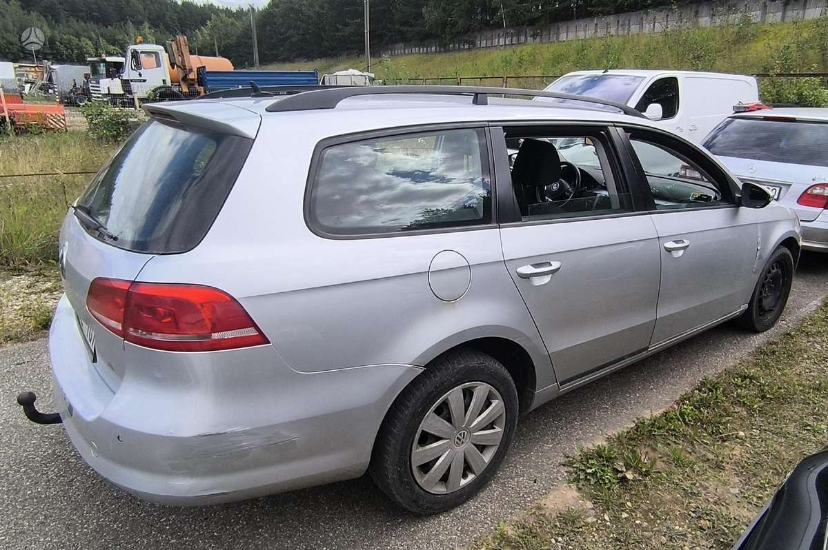 Volkswagen Passat 2013 — engine 1968 cm³, 140 HP (103kW)