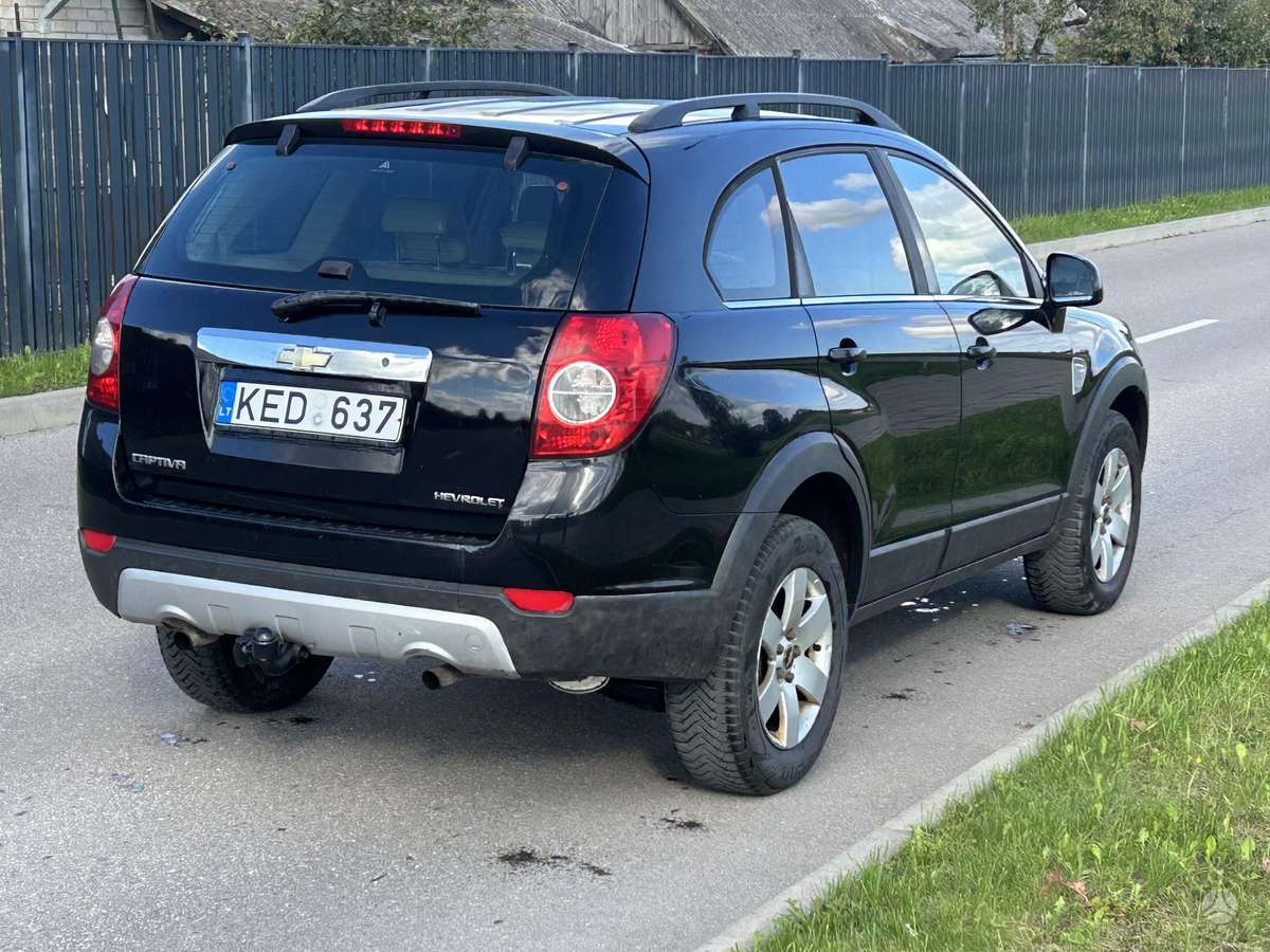 Chevrolet Captiva 2007 — engine 2000 cm³, 150 HP (110kW)