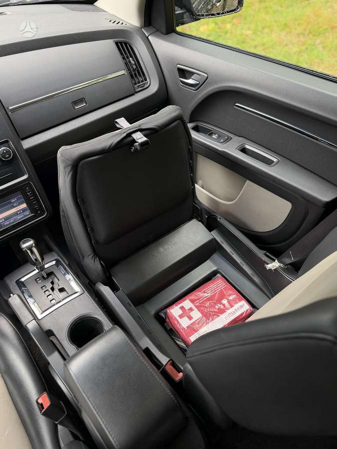 Dodge Journey 2009 — photo 21