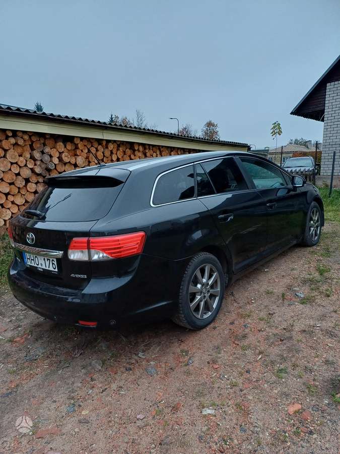 Toyota Avensis, 2012