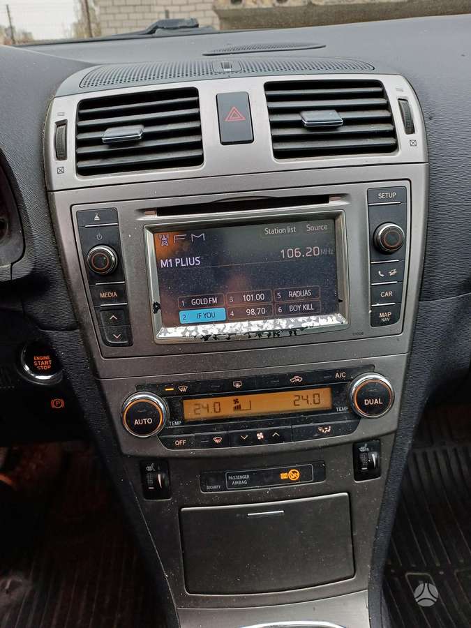 Toyota Avensis 2012 — photo 7