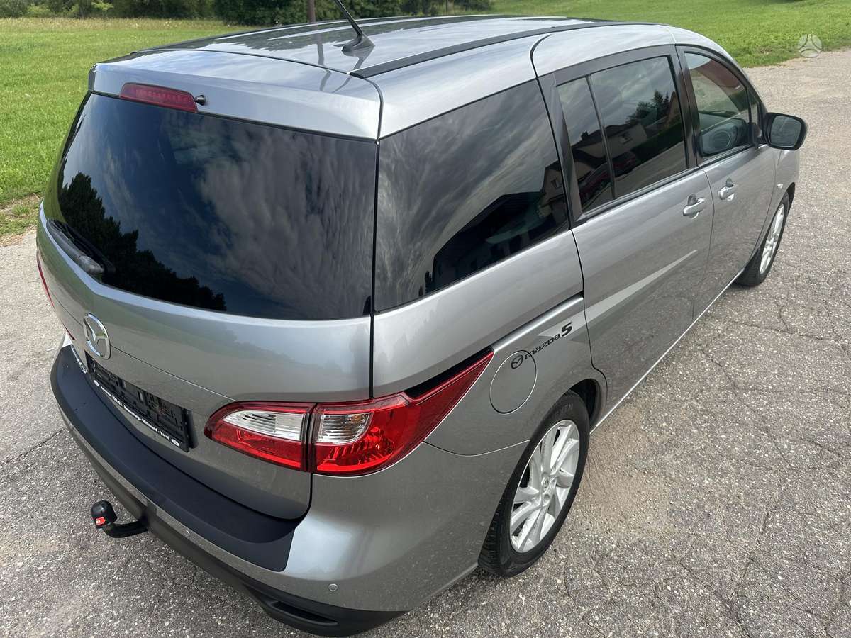 Mazda 5 2011 — photo 12