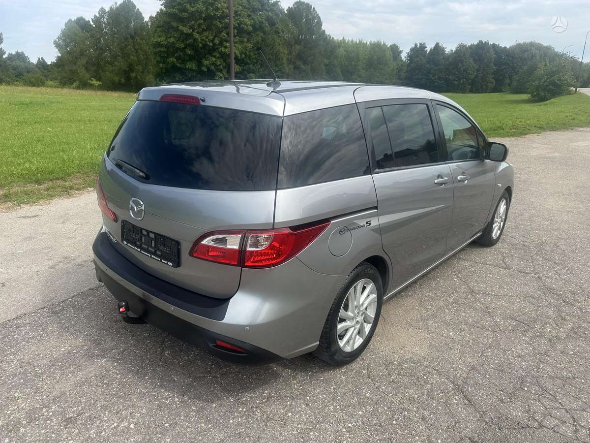 Mazda 5 2011 — photo 7