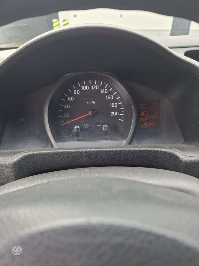 Nissan NV200 2012 — photo 6