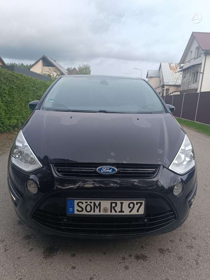 Ford S-MAX 2010 — вигляд ззаду