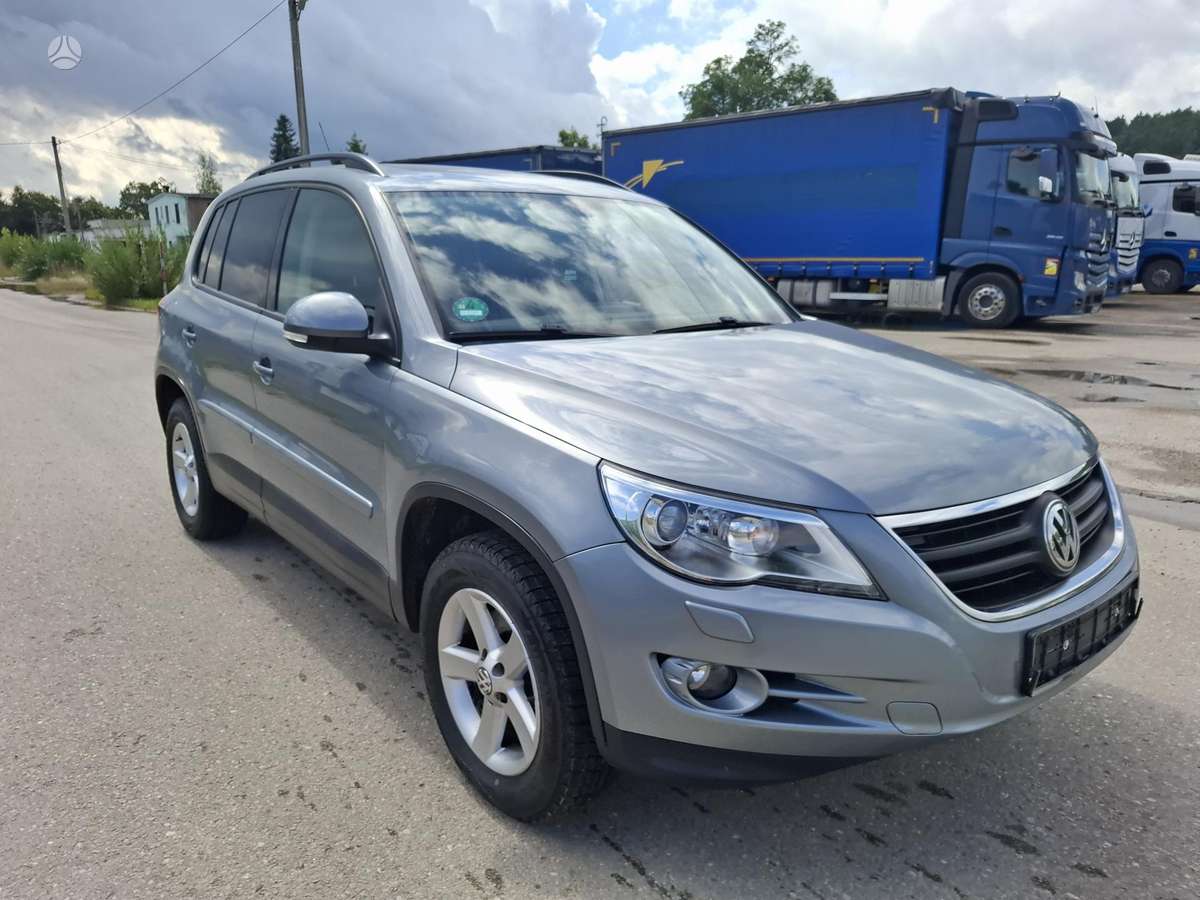 Volkswagen Tiguan 2008 — вигляд ззаду