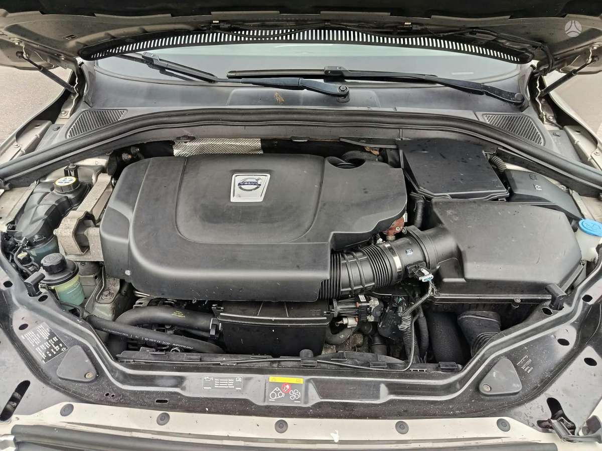Volvo XC60 2011 — photo 5