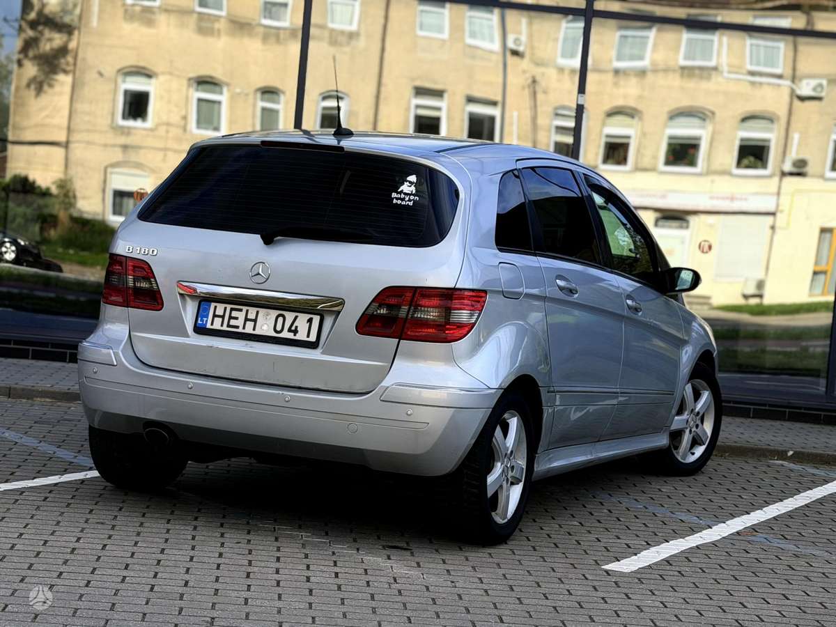 Mercedes-Benz B180 2005 — двигун 2000 cm³, 109 HP (80kW)