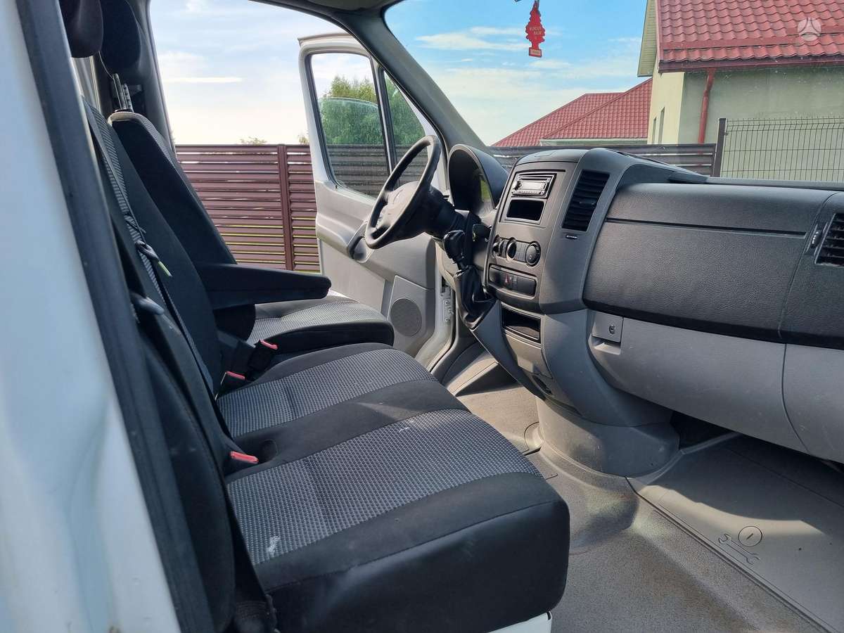 Mercedes-Benz Sprinter 2010 — photo 11