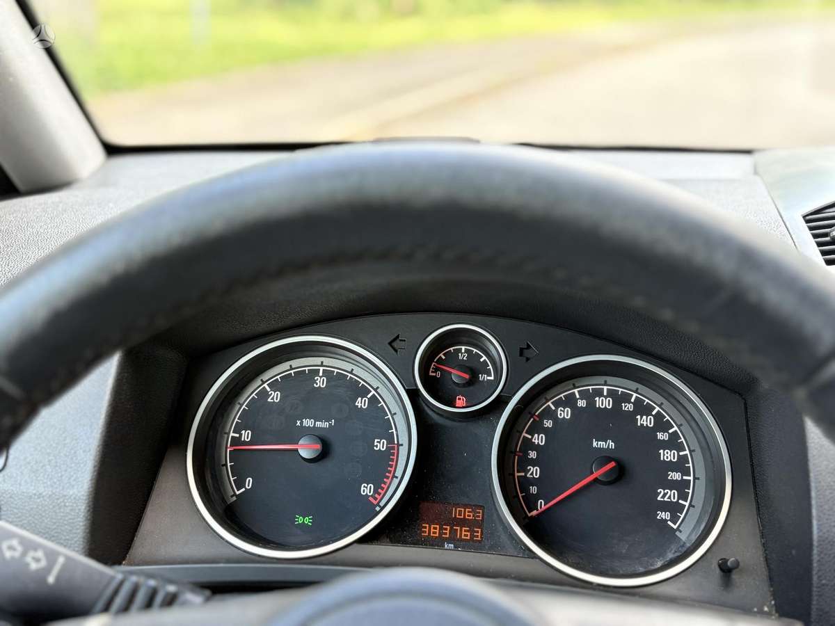 Opel Zafira 2005 — photo 11