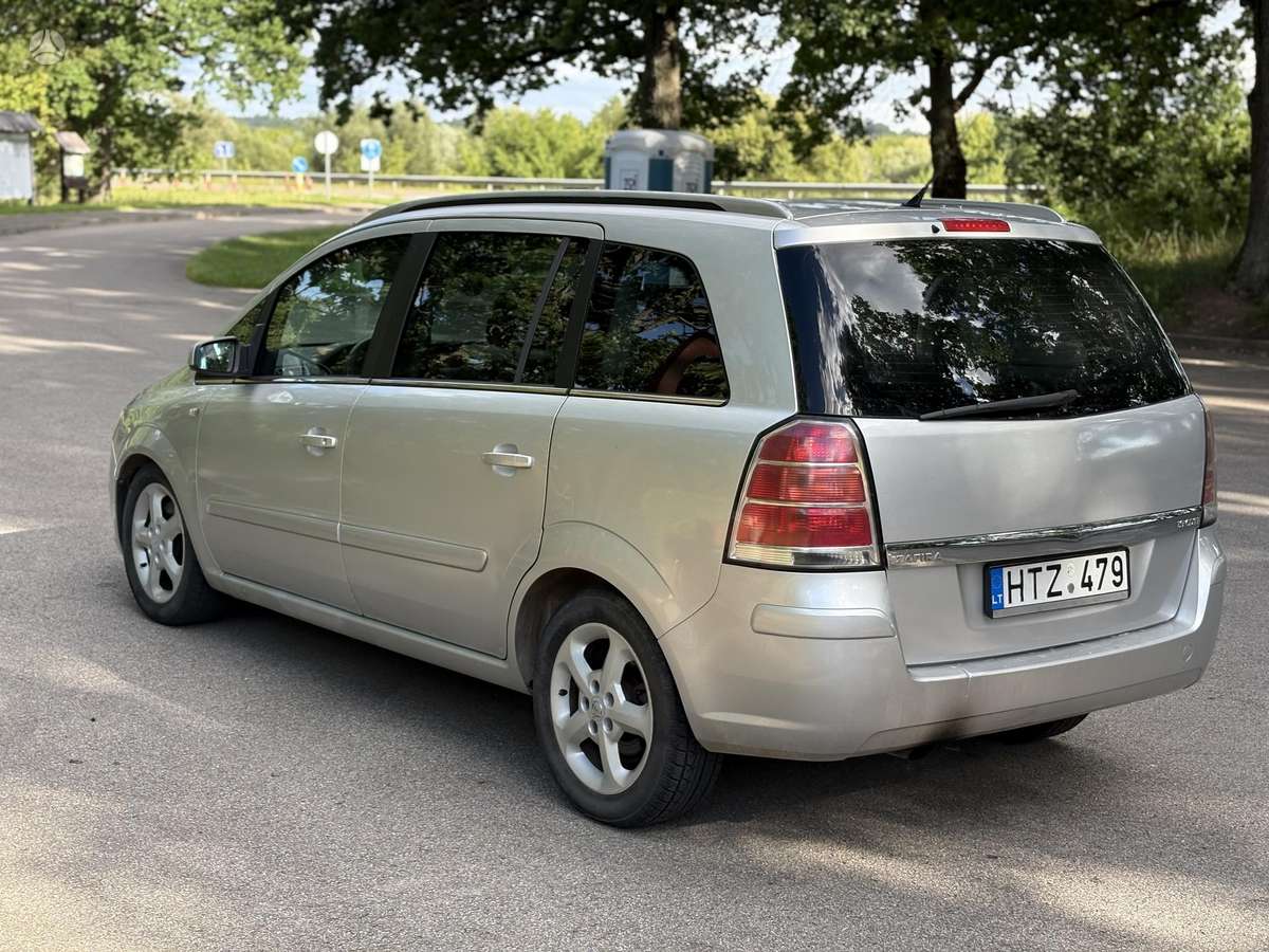 Opel Zafira 2005 — photo 8