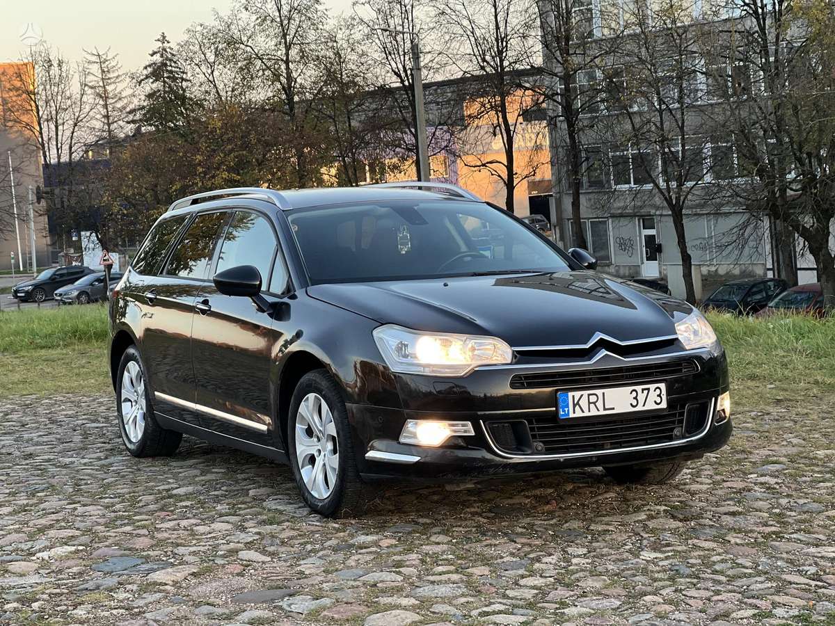 Citroen C5 2008 — rear view