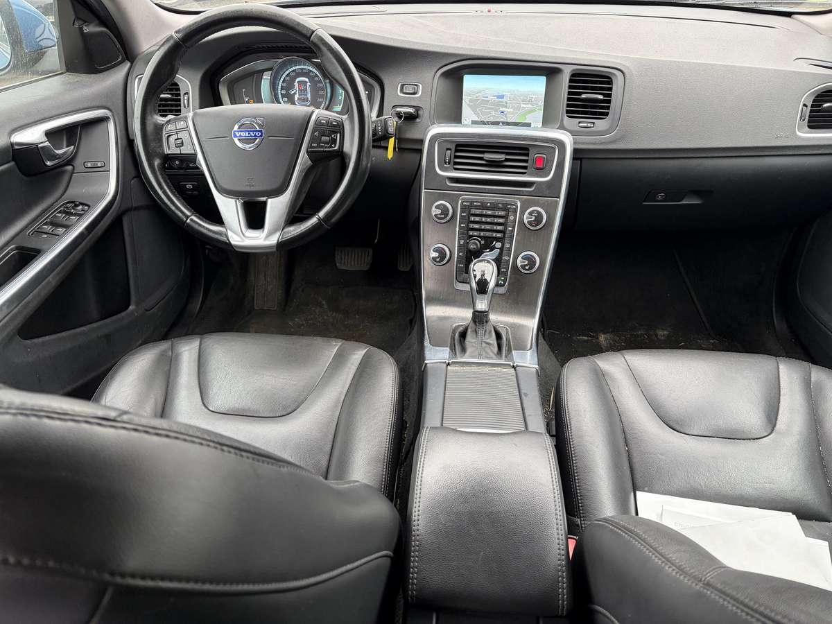 Volvo V60 2014 — photo 6
