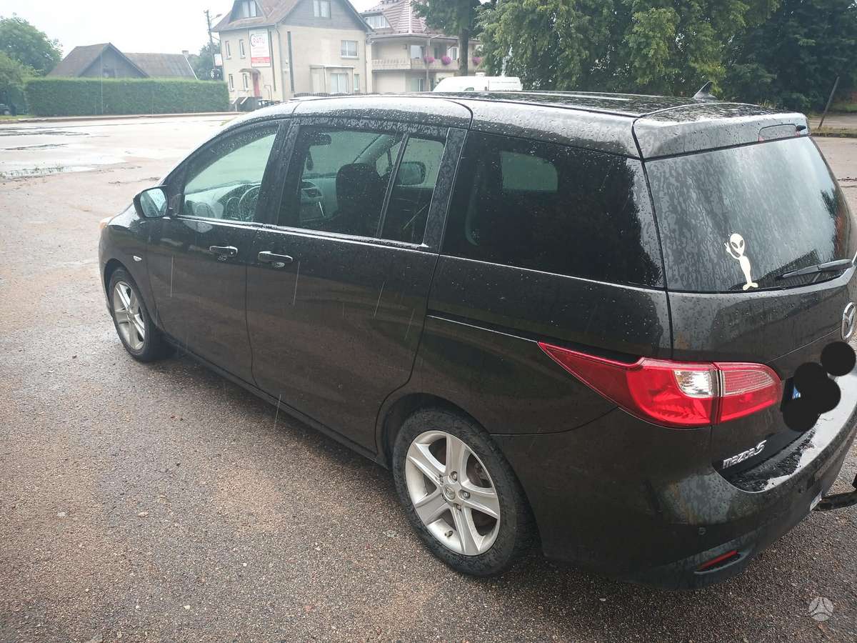 Mazda 5 2011 — photo 5